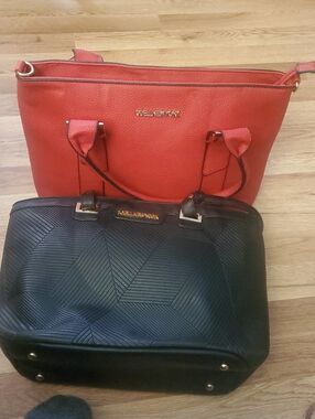 Red Tote Bag - Sleek Women's Shoulder Bag